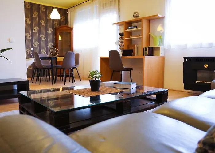 Palace - Minaret, * Eger